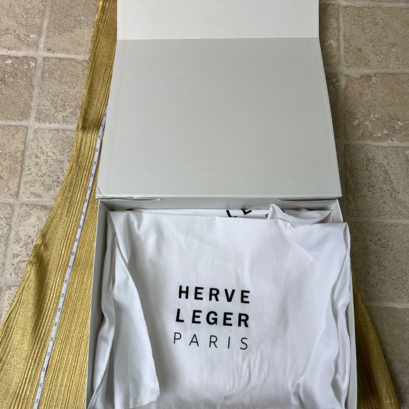 Gold lame stretch flare leggings Herve Leger. Size M - Picture 2 of 6